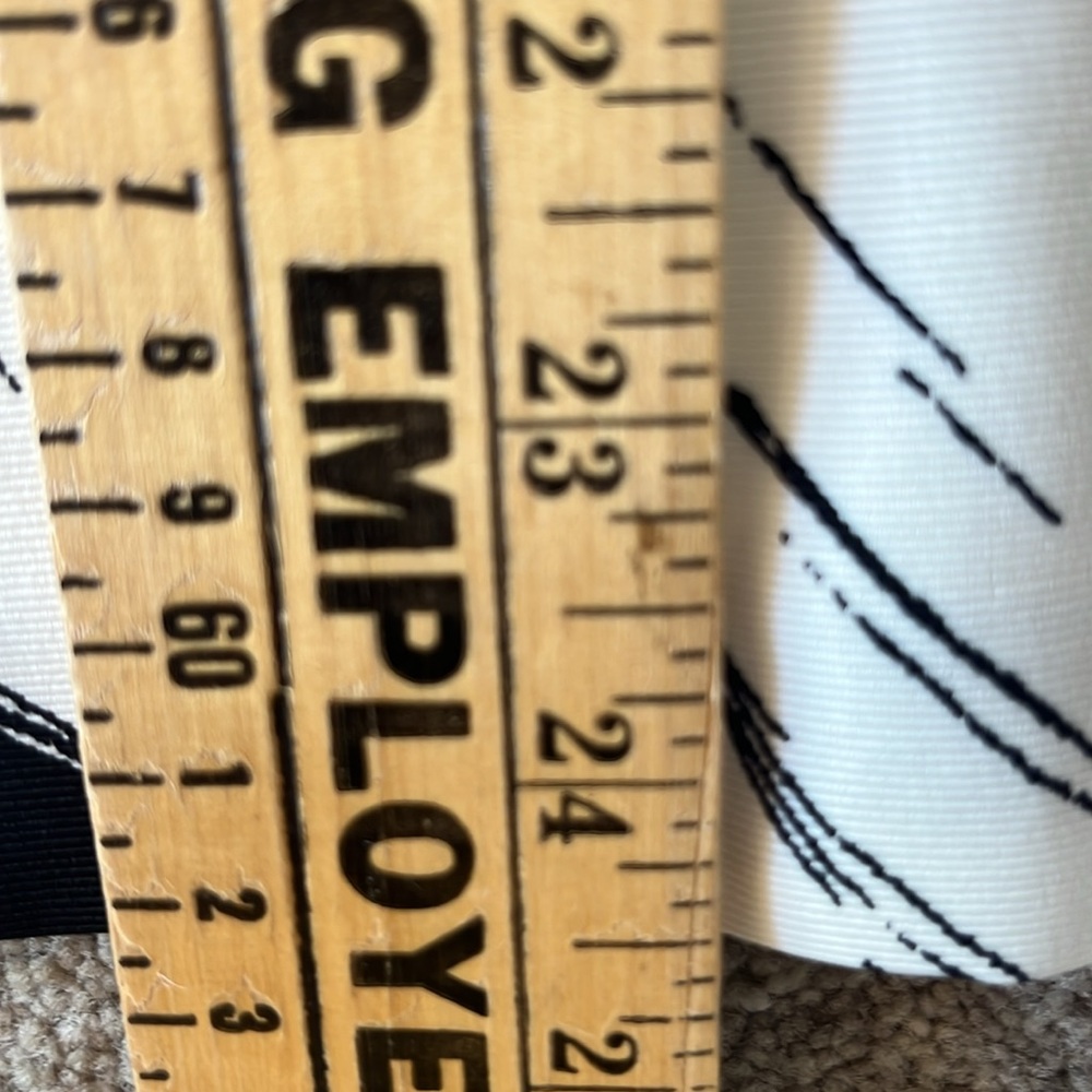 Talbots Black and White Primrose V-Neck Shell Size 6 - Picture 11 of 11